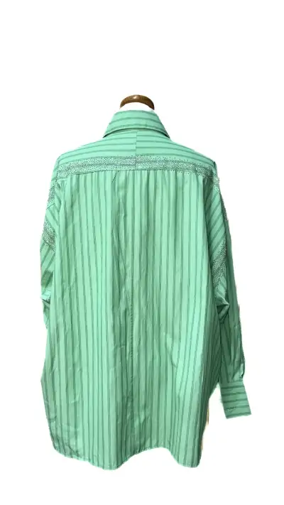 blusa-oversize-c-brilhantes
