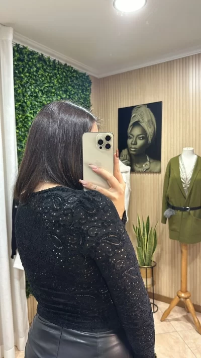 top-aveludado-em-renda