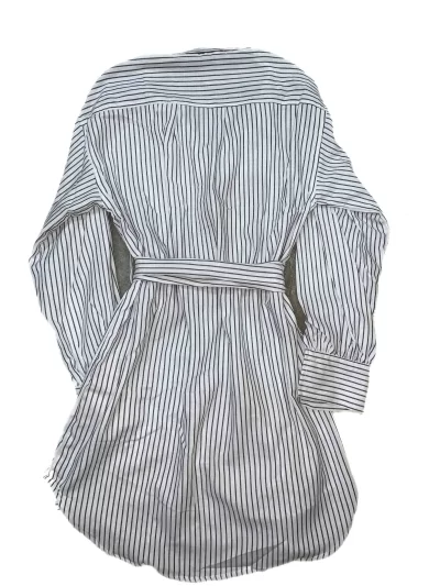 camiseiro-as-riscas-branco-e-preto