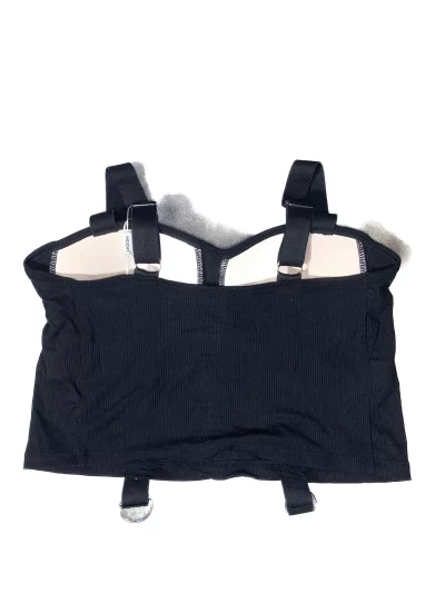 top-preto-com-suspensorios