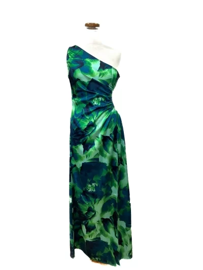 vestido-comprido-com-abertura-lateral