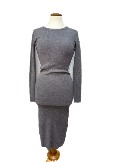 vestido-de-malha-basico-cinza