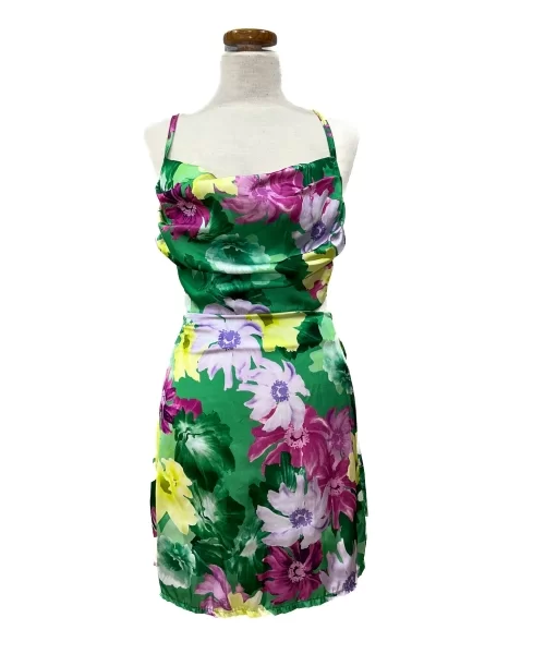 vestido-curto-estampado-sem-costas