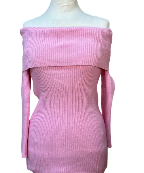 vestido-de-malha-curto-s-ombros