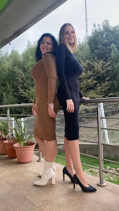 vestido-de-malha-basico-camel